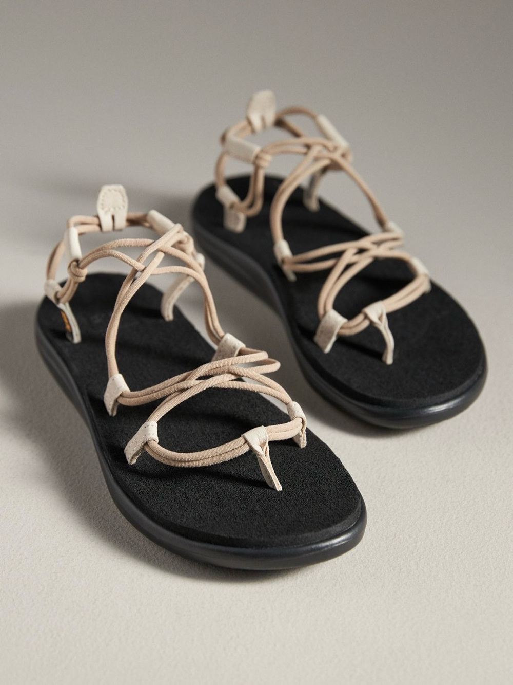 NWOT Teva Women's Voya Infinity Sandals Sz9